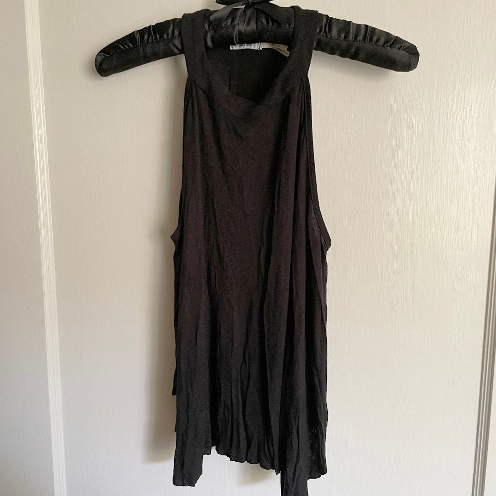 KIMCHI BLUE Black Swingy Tank Top